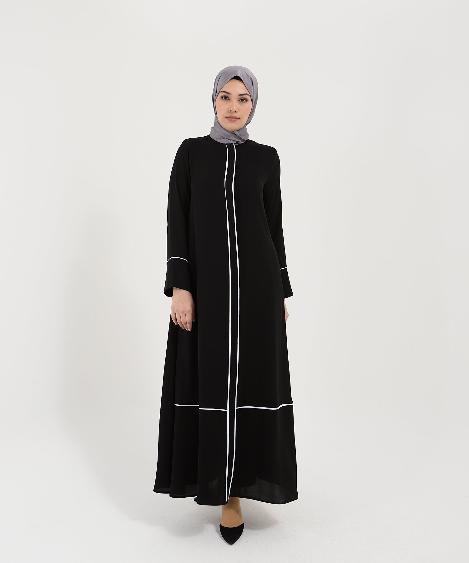 2413 Dubai İpek Biyeli Abaya